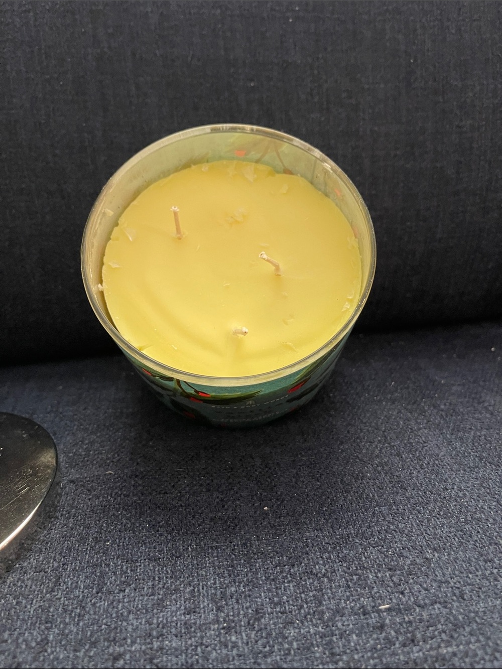 Bath & Body Works Vanilla Birch Scented Candle - - Picture 3 of 3